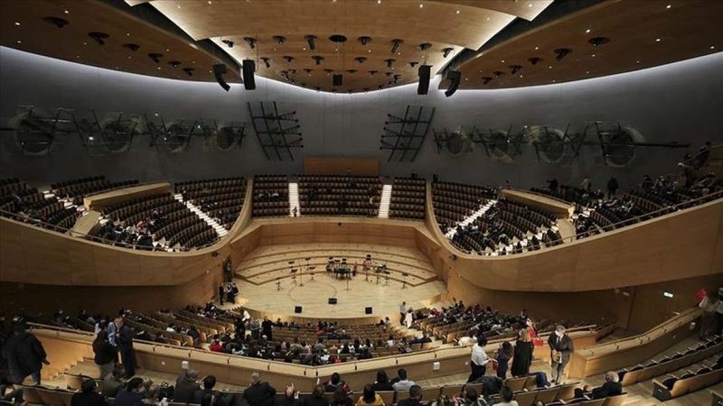 Ünlü Afrikalı albino müzisyen Salif Keita Türkiye'ye geliyor