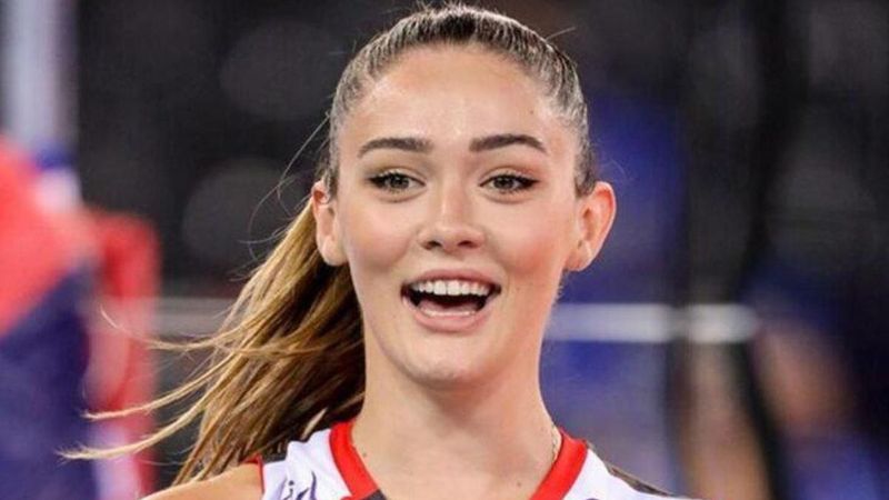 Zehra Güneş sevgilisi Eren Dişli'yle poz verdi, sosyal medya yıkıldı! O detay dikkatlerden kaçmadı