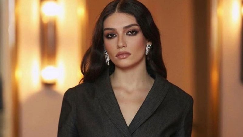 Sevgilisiyle sokak ortasında öpüşmüştü! Hazar Ergüçlü mini şortlu pozuyla sosyal medyayı ateşe verdi