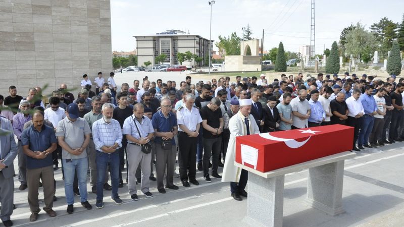 Hatay’da öldürülen uzman çavuş son yolculuğuna uğurlandı