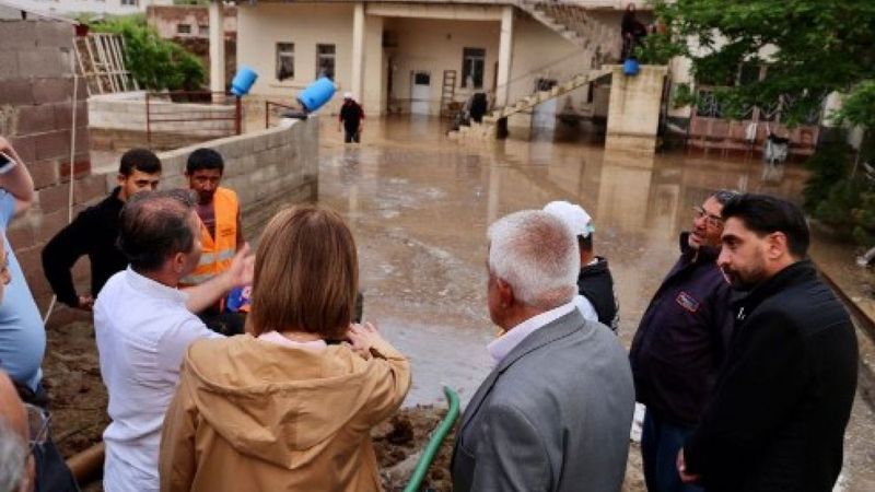 Nevşehir'de dolu ve sağanak sonrası evleri su bastı