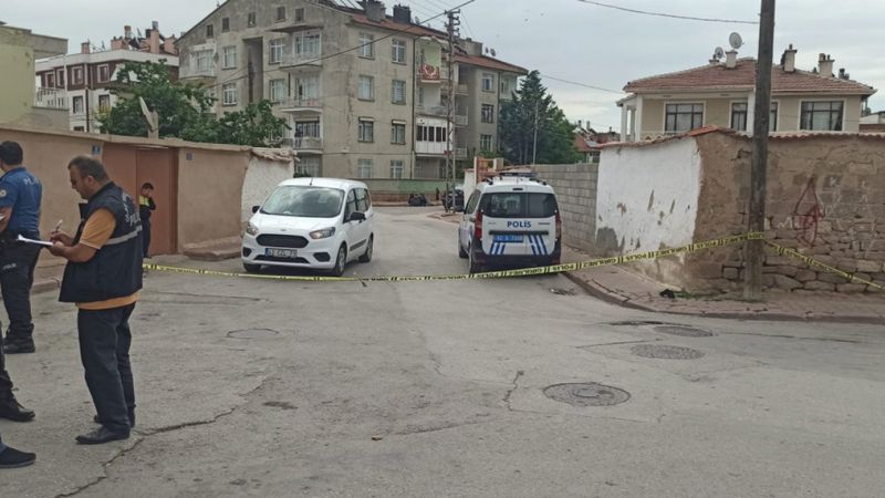 Konya’da kamyonet çalıp, husumetlisini öldürdü