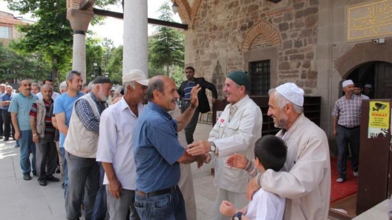 Çorum'da hacı adayları dualarla uğurlandı