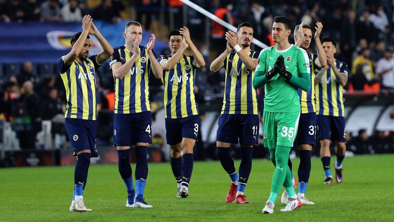 Fenerbahçe'nin Şampiyonlar Ligi'ndeki rakibi ne zaman belli olacak?