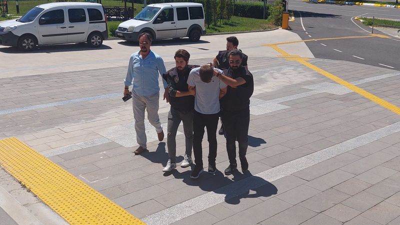 Tekirdağ’da cani koca boşandığını eşi ile oğlunu öldürdü