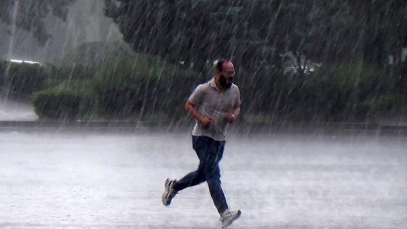 Kırıkkale'de sıcak hava yerini sağanak yağışa bıraktı