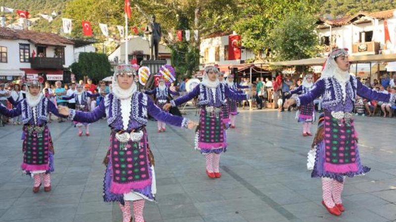 23. Uluslararası Likya Kaş Kültür ve Sanat Festivali coşkuyla başladı