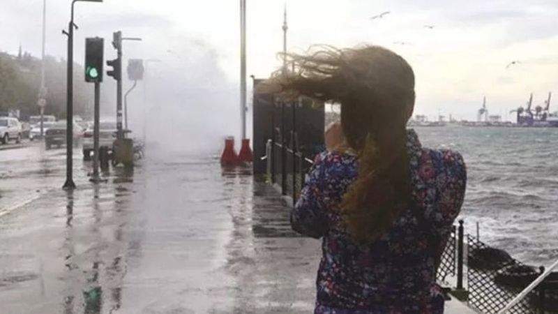 AKOM'dan İstanbul'a fırtına uyarısı