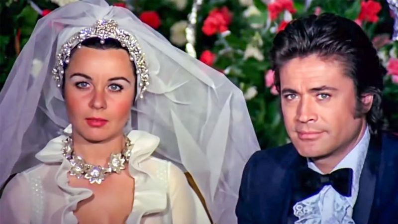 Fatma Girik vefat ettiğinde 'Bekle beni Fatma'm geliyorum' demişti! Cüneyt Arkın vefat etti..