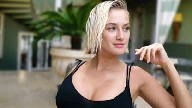 Didem Soydan'ın ayna pozu olay yarattı! 'Sütyensiz ev hali..'