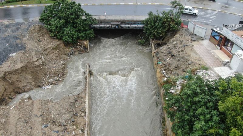 İstanbul’da sağanak ve su baskını: Nakdi yardımlar geliyor