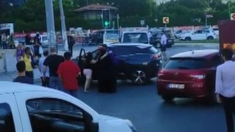 Beylikdüzü'nde trafikte kavga eden sürücü, aracını yayaların üzerine sürdü