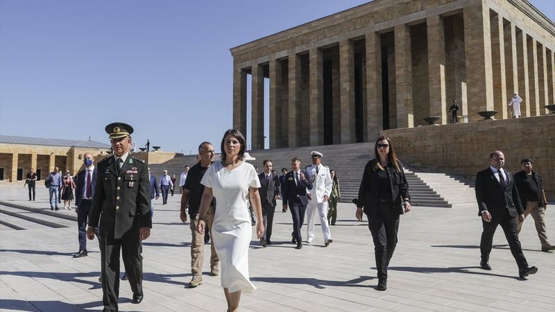 Almanya Dışişleri Bakanı Annalena Baerbock Anıtkabir'de