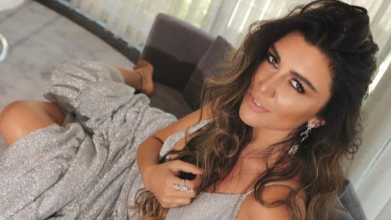 Selen Görgüzel yırtmaçlı elbisesiyle sınırları zorladı! 'Taş gibisin..'