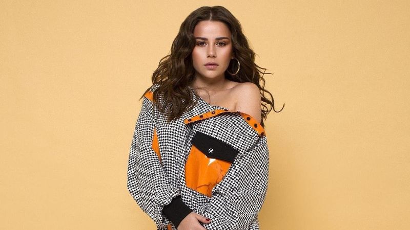 Merve Özbey karnı burnunda sahneye çıktı! 'Doğum öncesi son konser..'