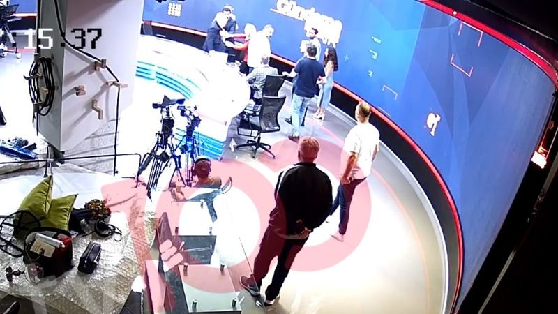 Cemal Enginyurt ve korumasının Latif Şimşek'e saldırı anı