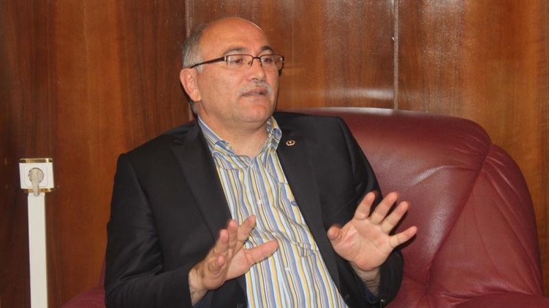 Balıkesir'de AK Partili eski vekile yumruklu saldırı