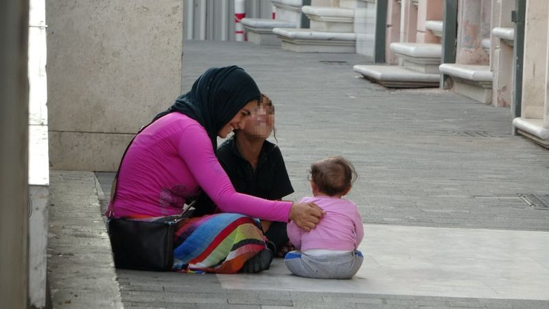 Taksim'de dilenci operasyonu