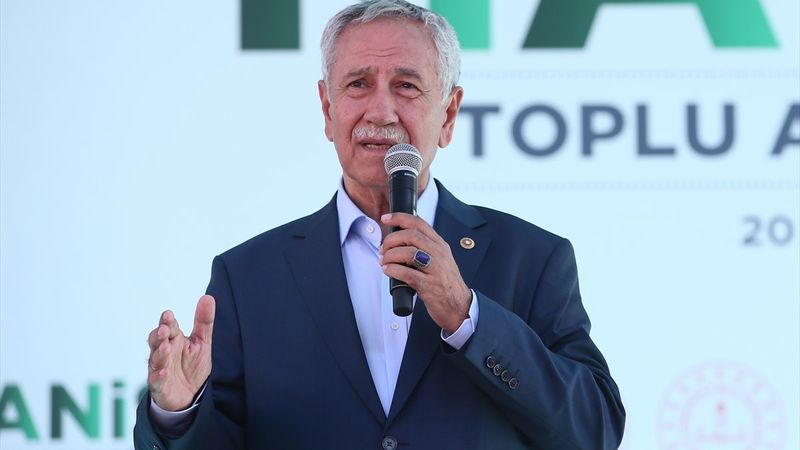 Bülent Arınç, Manisa'da AK Parti'ye destek istedi