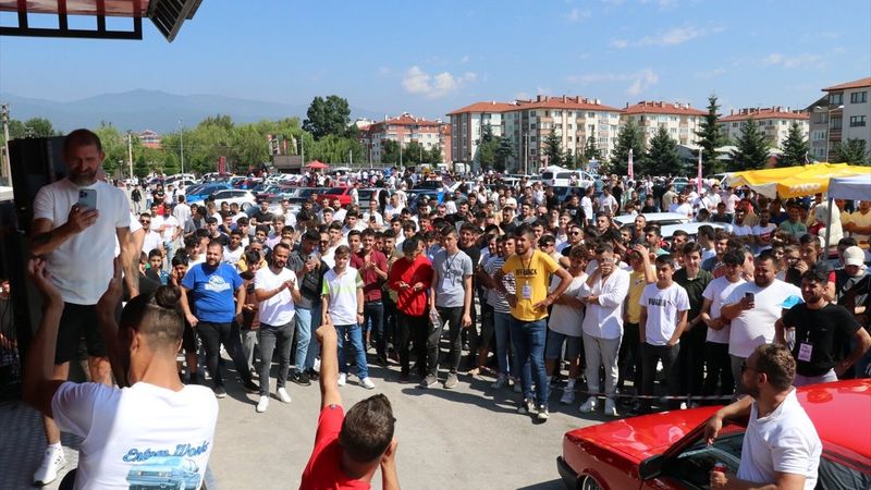 Modifiye severler Bolu'da bir araya geldi