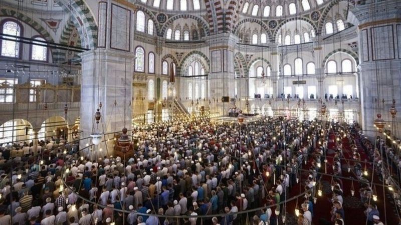 2 Eylül 2022 Cuma hutbesi: 'Anne Baba: Cenneti Kazanma Vesilesi'