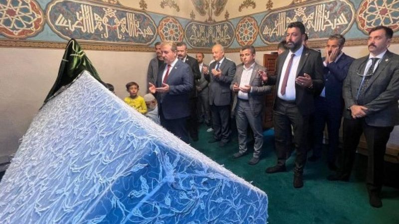 Mustafa Destici, Hacı Bektaş Veli Türbesini ziyaret etti