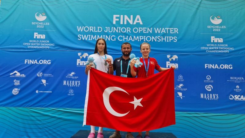 Genç yüzücü Tuna Erdoğan dünya ikincisi