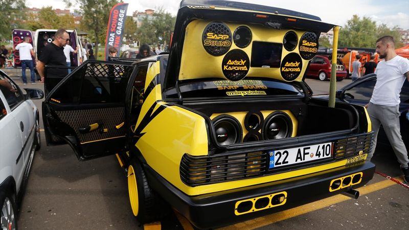 Tekirdağ, modifiyeli araç tutkunlarını ağırladı