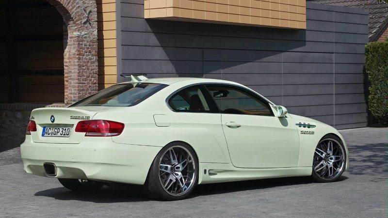 Çinli XPeng, Tesla'ya rakip olacak sürücüsüz araç yazılımını tanıttı