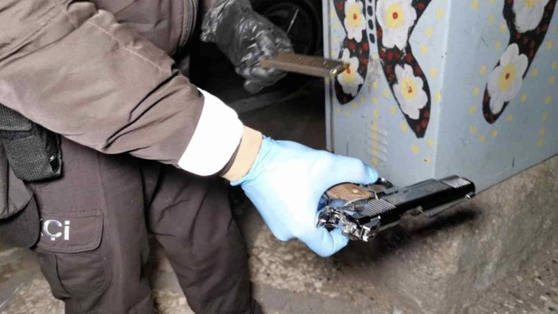 Aksaray'da ruhsatsız tabanca ile yakalanan sürücü: Çiftliğim için aldm