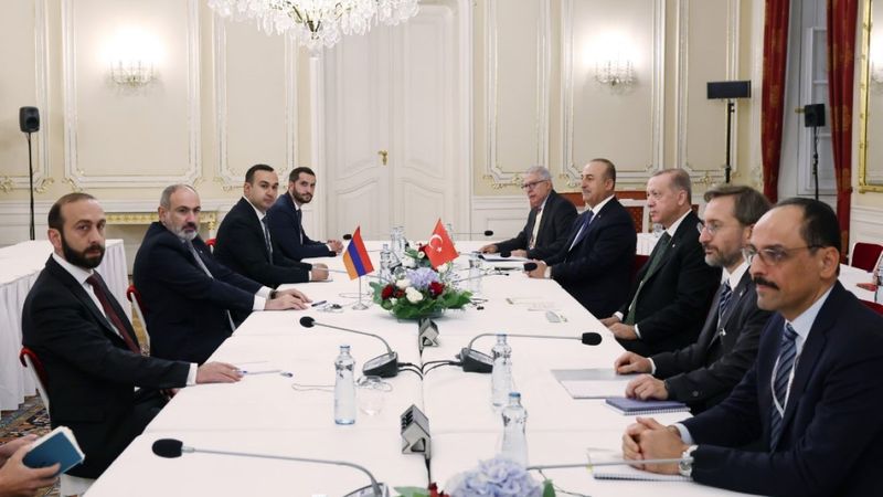 Cumhurbaşkanı Erdoğan, Ermenistan Başbakanı Paşinyan ile görüştü