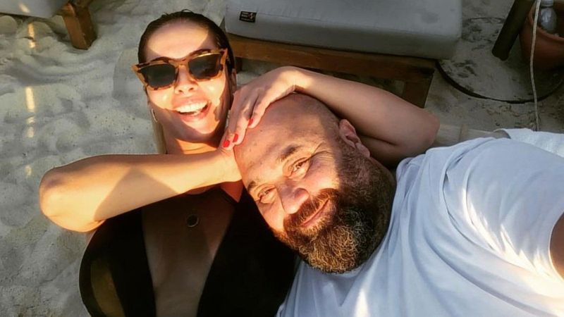 Uğruna 18 yıllık evliliğini bitirmişti! Somer Sivrioğlu'nun sevgilisinden aşk dolu paylaşım!