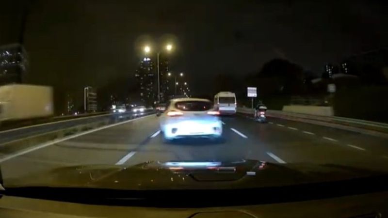 Kartal’da makas atan sürücü kamerada