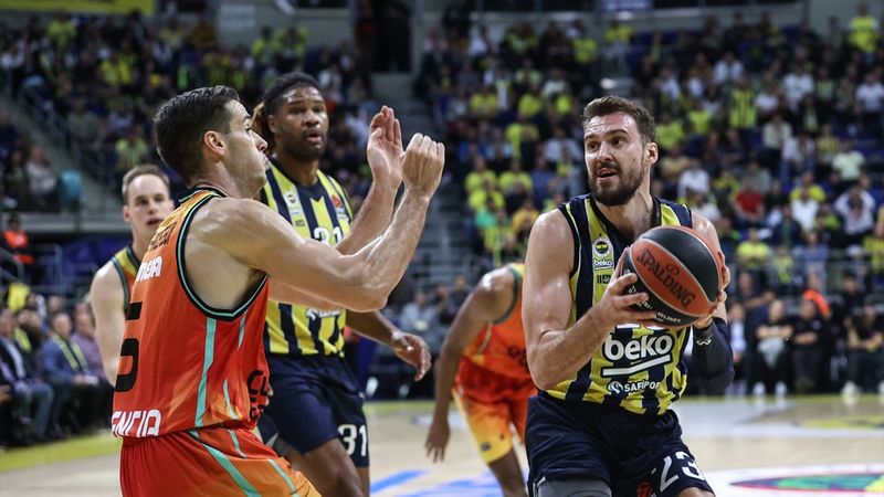 Fenerbahçe EuroLeague'de 4'te 4 yaptı