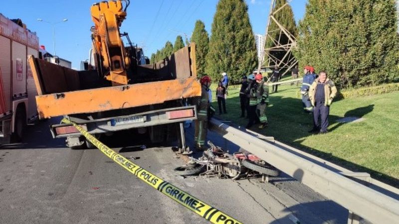 İstanbul Basın Ekspres yolunda vincin ezdiği motokurye öldü