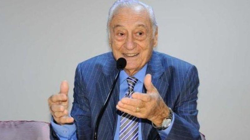 Halit Kıvanç kimdir, kaç yaşındaydı? Usta sunucu Halit Kıvanç hayatını kaybetti..