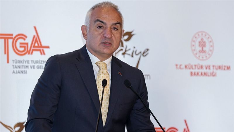 Bakan Ersoy: Hedefimiz yıl sonuna kadar 50 milyon turist sayısına ulaşmak