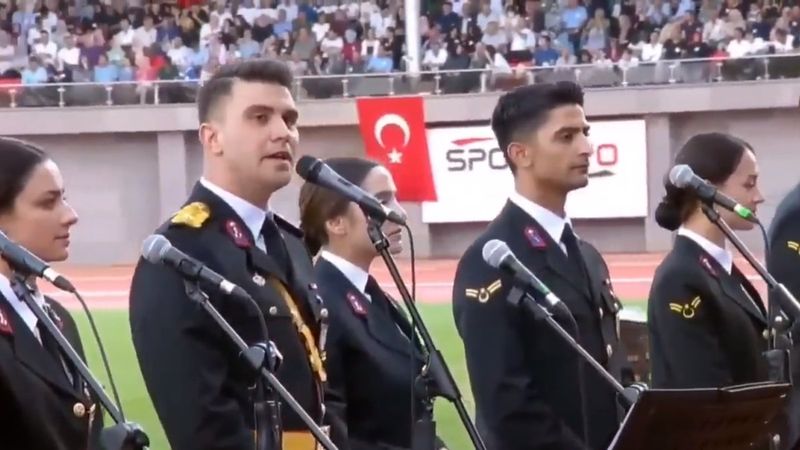 Teğmen Ahmet Hamdi Öğüt'ten 'İnci Tanem' performansı