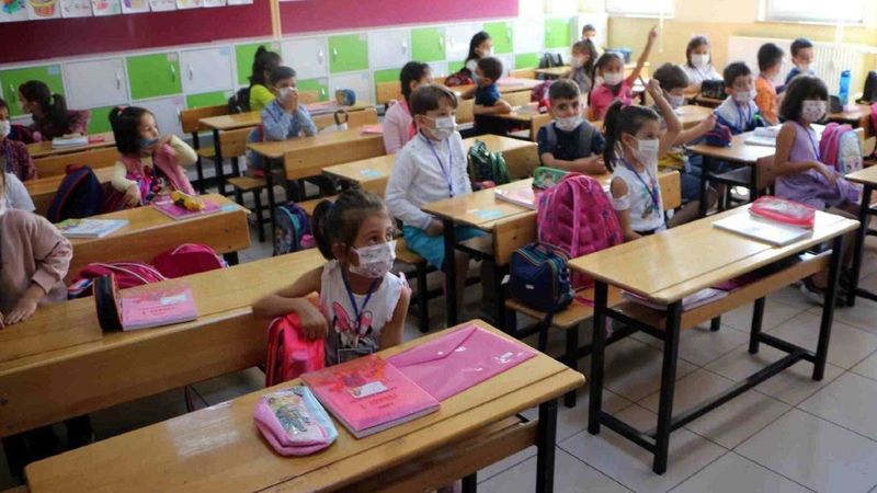 Okullar ne zaman açılacak? Ara tatil ne zaman bitecek?