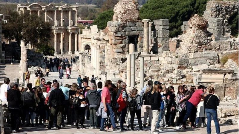 Efes Antik Kentin'e bir buçuk milyon ziyaretçi 