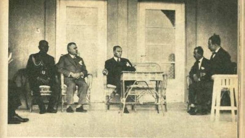 Devrin önemli gazetecilerinden olan Falih Rıfkı Atay'ın Atatürk'ü anlattığı Çankaya kitabı 