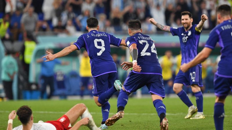 Arjantin, Polonya'yı 2-0 yenerek son 16'ya kaldı