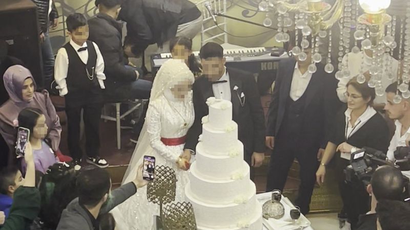 Esenyurt'ta 15 yaşındaki kız çocuğunun düğününe polis baskını