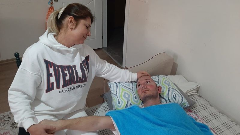 Giresun'da ambulansın çarptığı genç, 9 yıldır yatağa bağımlı yaşıyor