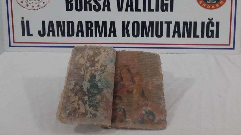 Bursa'da el yazması Tevrat'ı 5 milyon dolara satacaktı, yakalandı