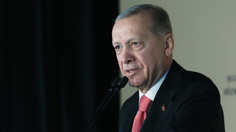 Cumhurbaşkanı Erdoğan'dan başörtüsü mesajı: Kaçak güreşmenin bir anlamı olmaz