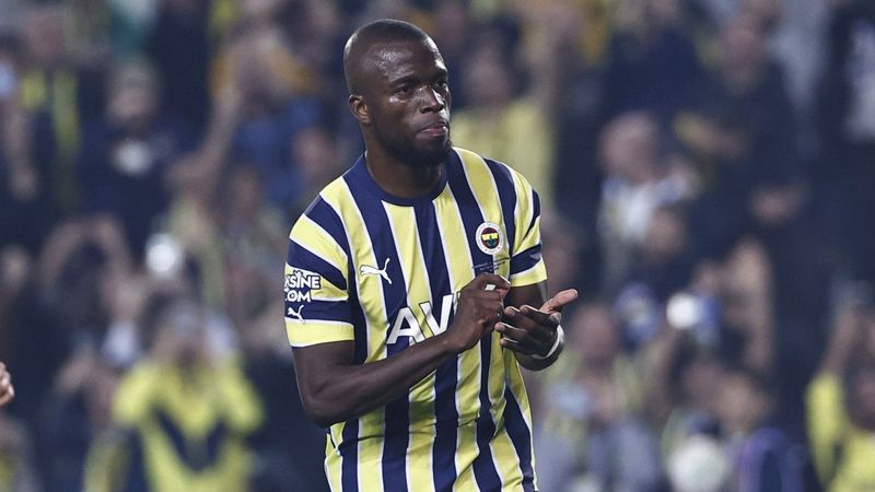 Enner Valencia şov yapıyor