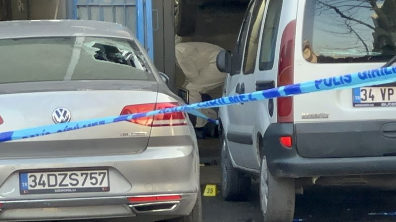 Ümraniye'de bir sürücü esnafa kurşun yağdırdı, kendisi öldü