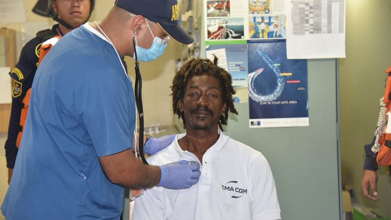 Karayip Denizi’nde 24 gün sürüklendi