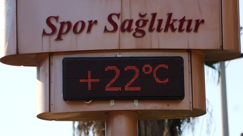 Adana’da termometreler 22 dereceyi gösterdi